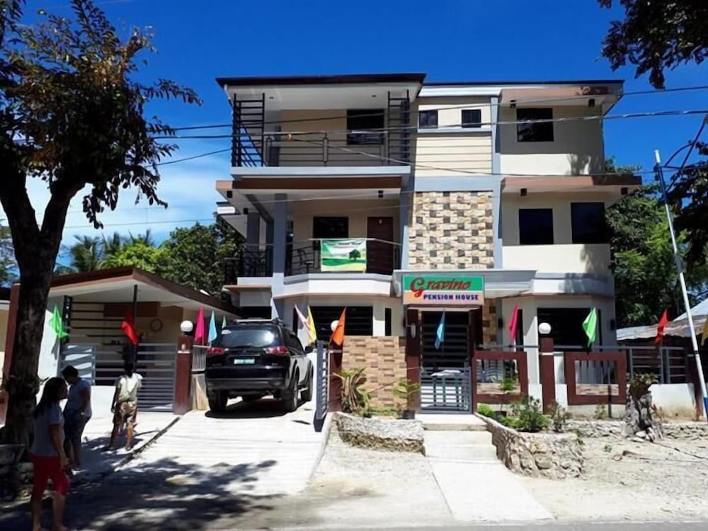 Gravino Pension House 8/52