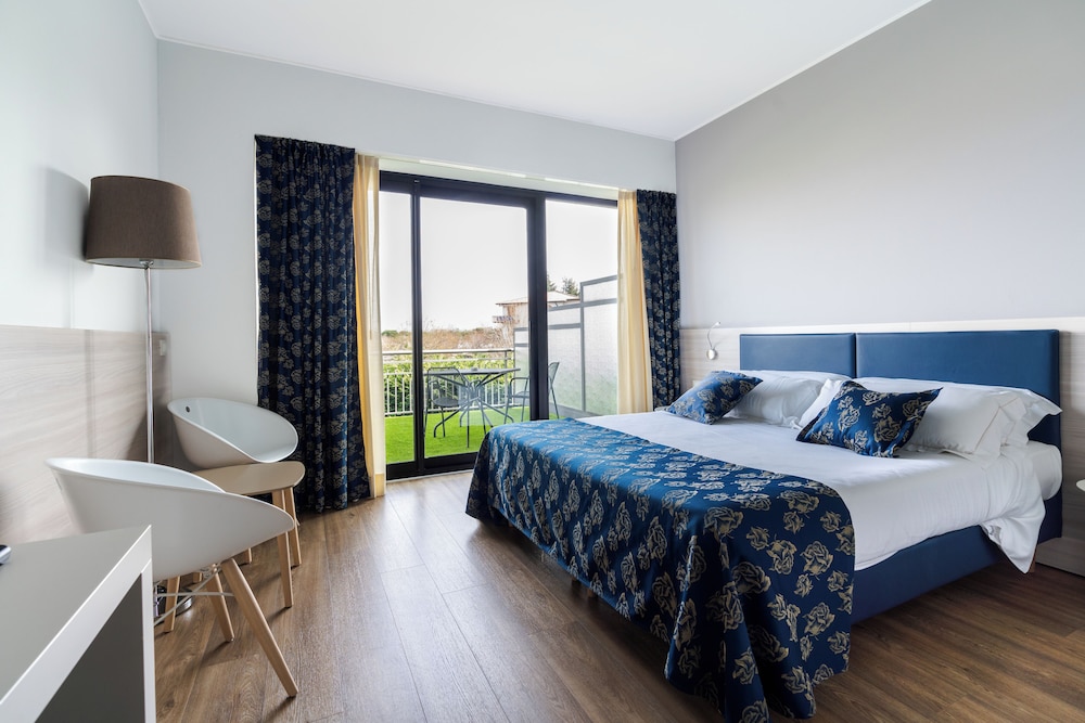 SUPERIOR, DOUBLE BED, BALCONY
