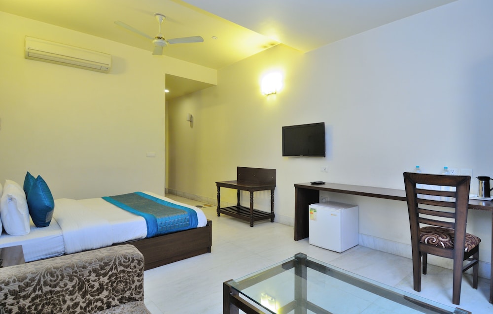 Oyo 11352 Hotel Shanti Villa 31/61