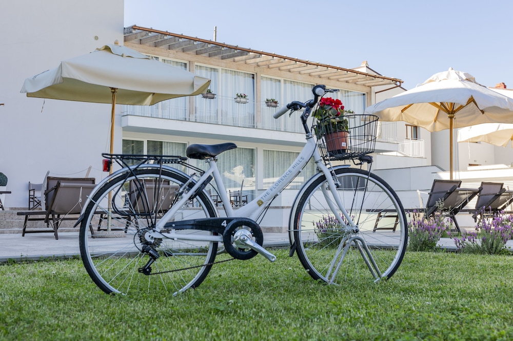 The Florence Hills Resort Spa 20/50