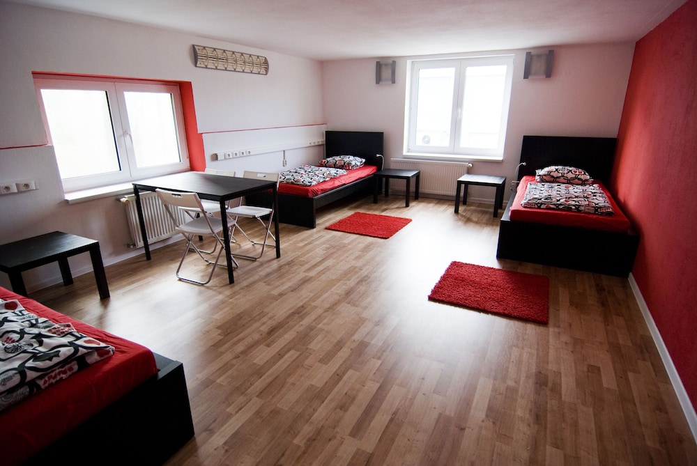 Nitra Glycerin Hostel 22/35