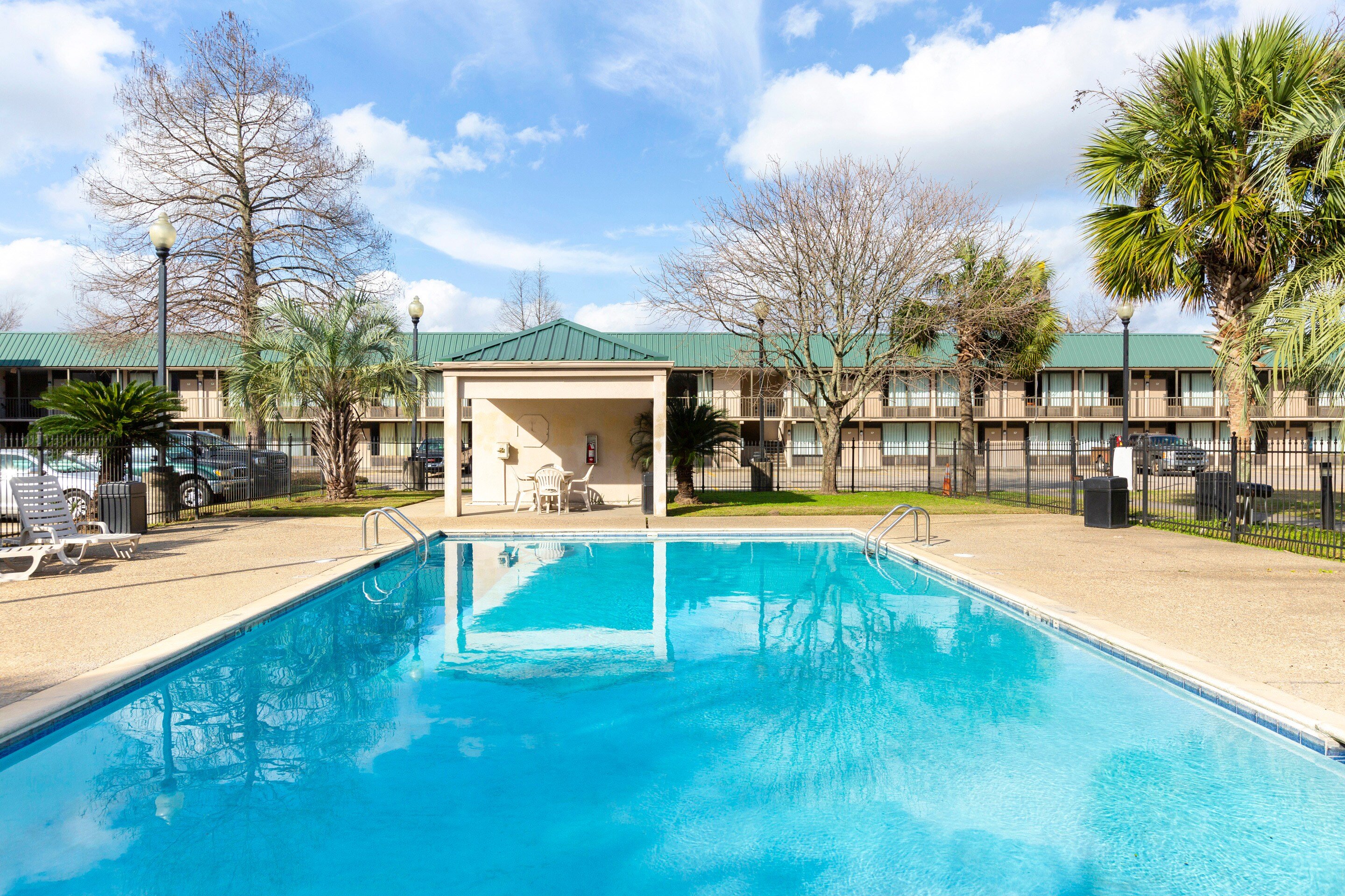 Hotel Port Allen LA I-10 West 30/34