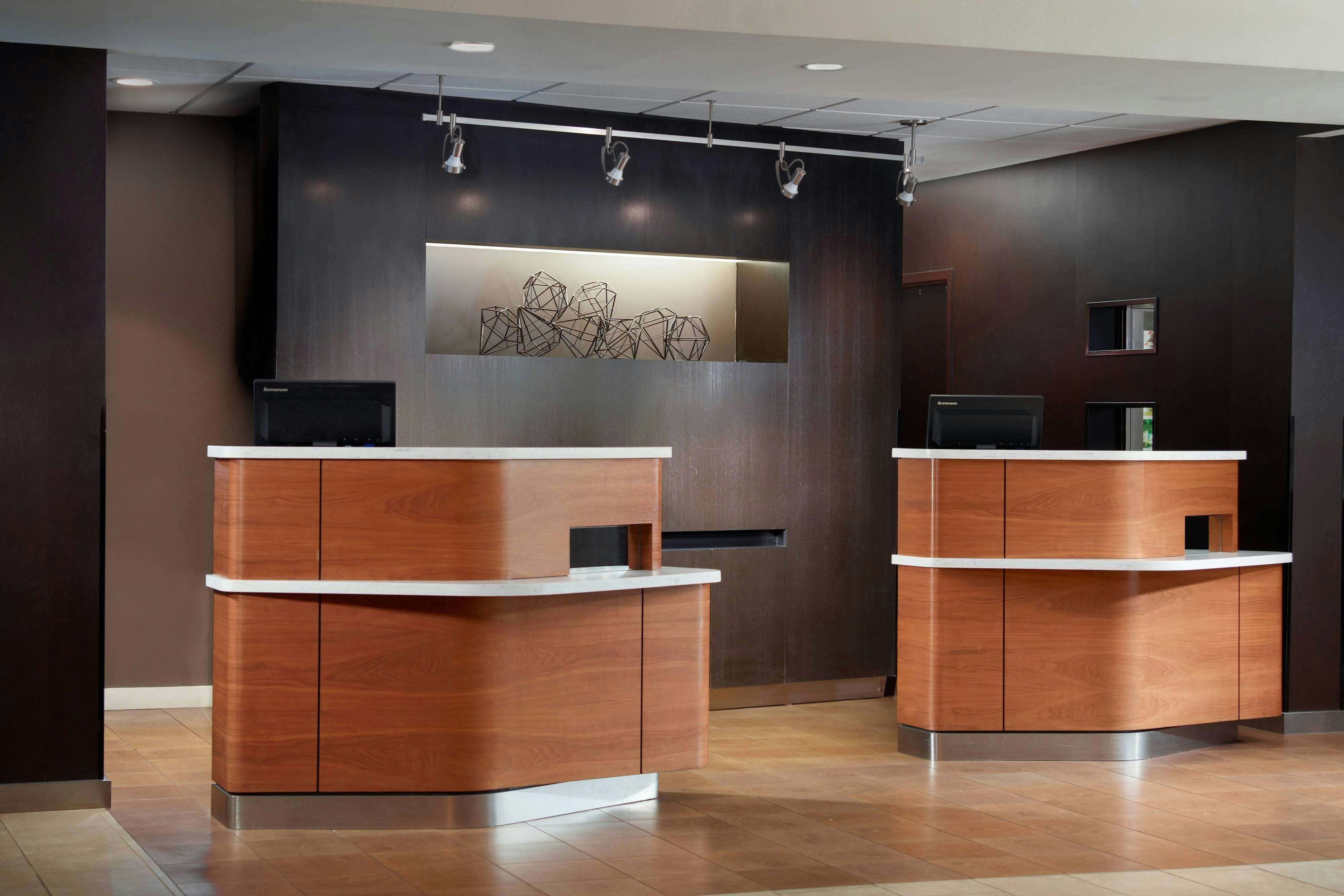 Courtyard by Marriott Tallahassee Downtown/Capital 4/14