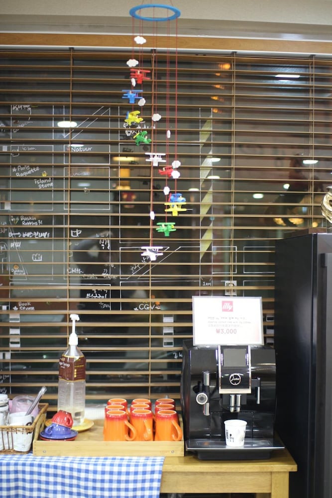 Jeju R Hotel Guest House Hostel 10/60
