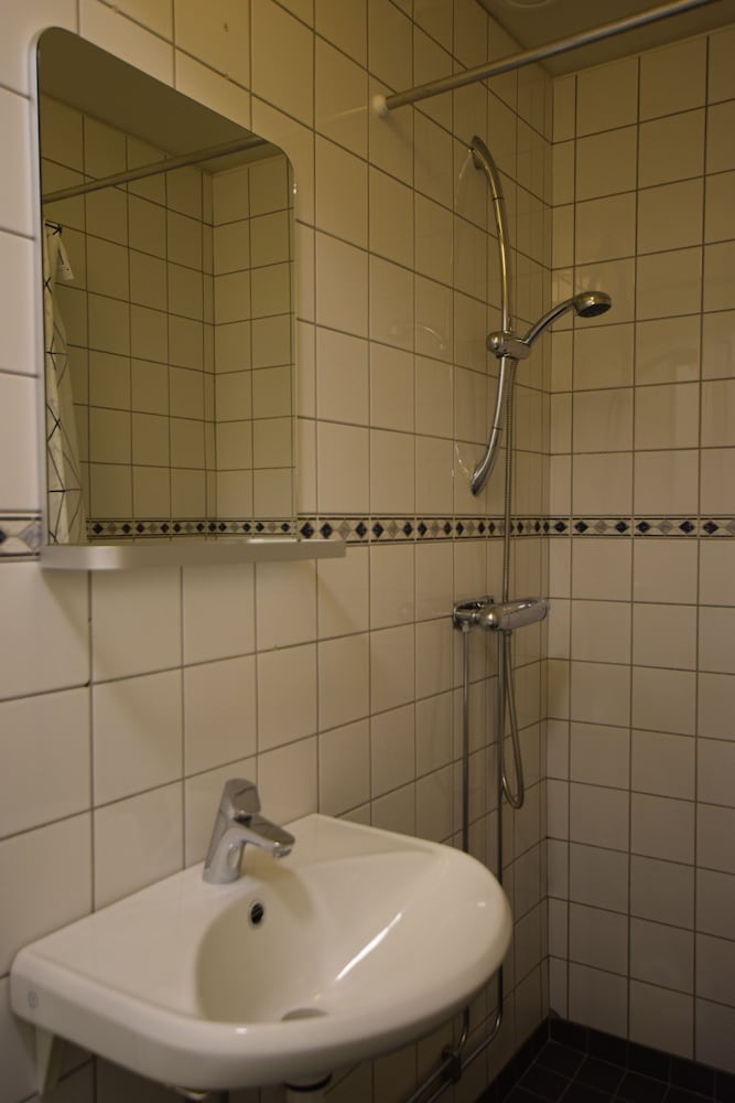 Abyss Kville Hotell & Vandrarhem 45/48