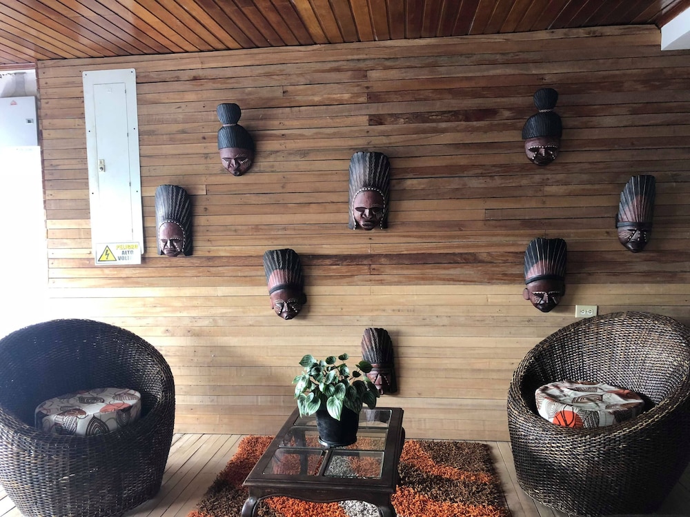 Hotel Yurupary 24/48