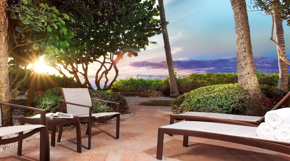 La Playa Beach Resort 50/75