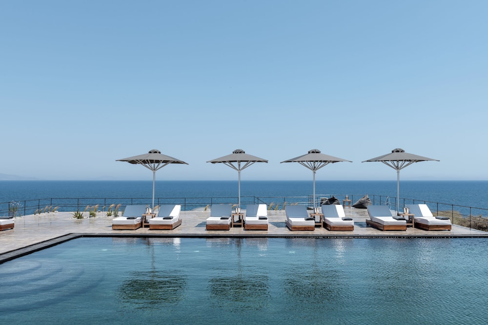 Colombo’s Beachfront 43/61