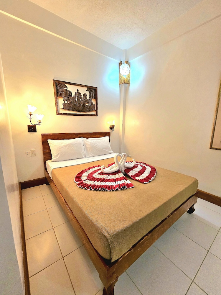 Cocoloco Boracay Beach Resort 24/74