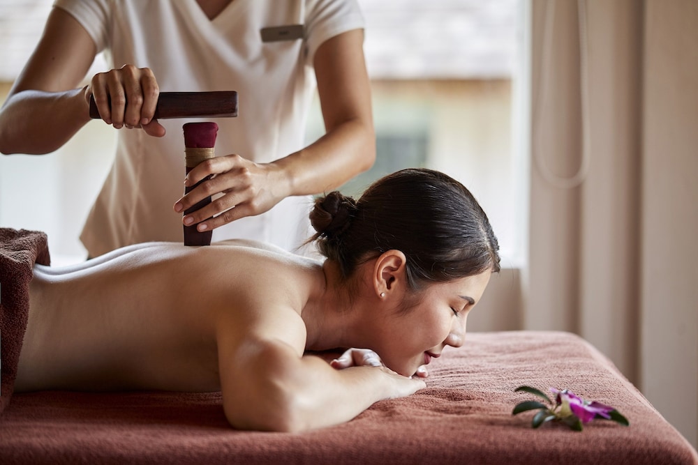 THE RITZ-CARLTON, KOH SAMUI 24/70