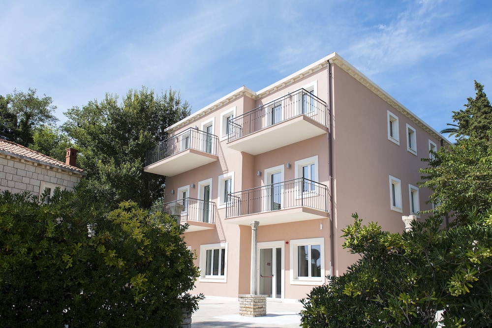 Maistra Select Srebreno Villas in ZUPA DUBROVACKA