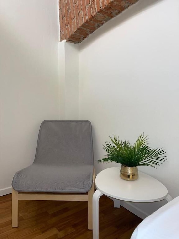 Easy Milano Rooms And Apartments Navigli 30/46