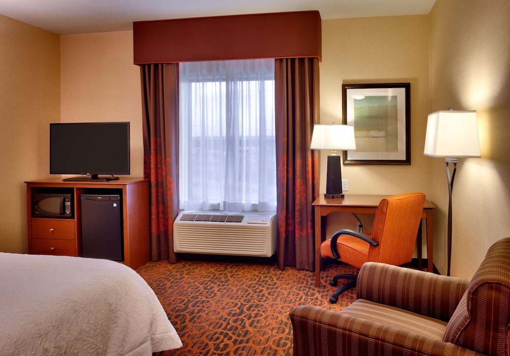 Hampton Inn Omaha/West Dodge Road (Old Mill) 15/50