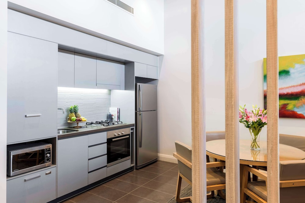 Oaks Redcliffe Mon Komo Suites، North Lakes، Narangba 17/77