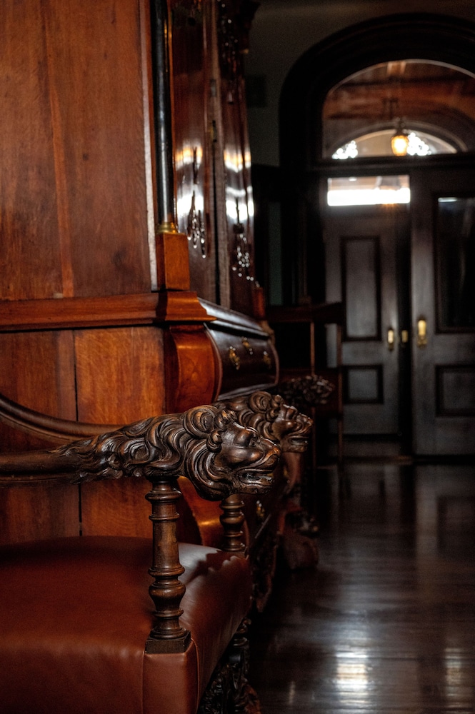 The Wheeler Mansion 27/49