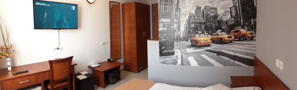 City Hotel 29/50
