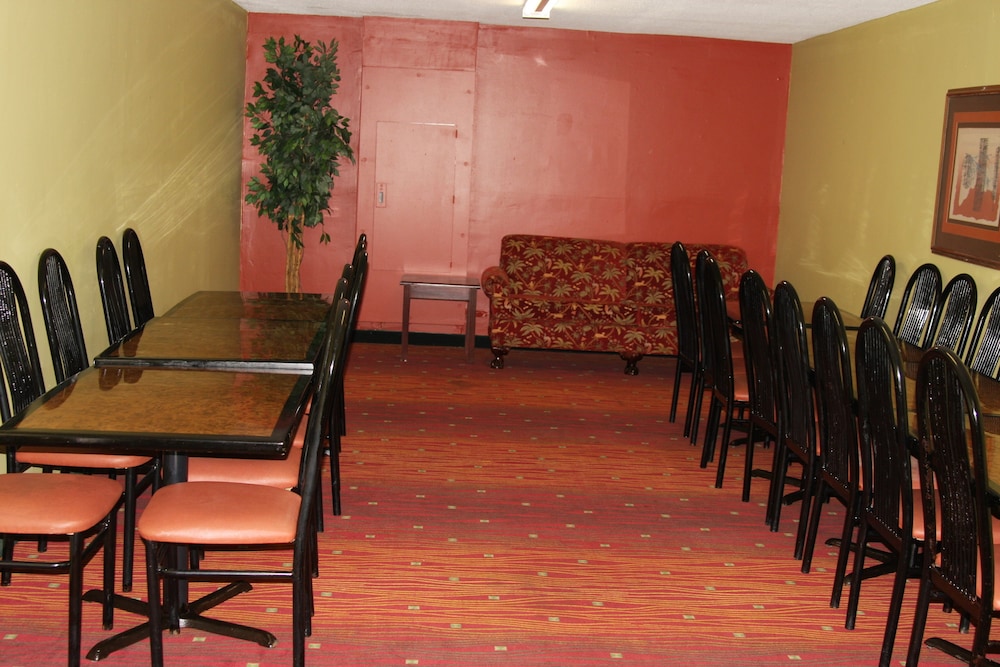Best Inn Booneville 17/21
