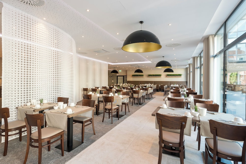 LOOKEN INN Lingen by Hackmann 38/50