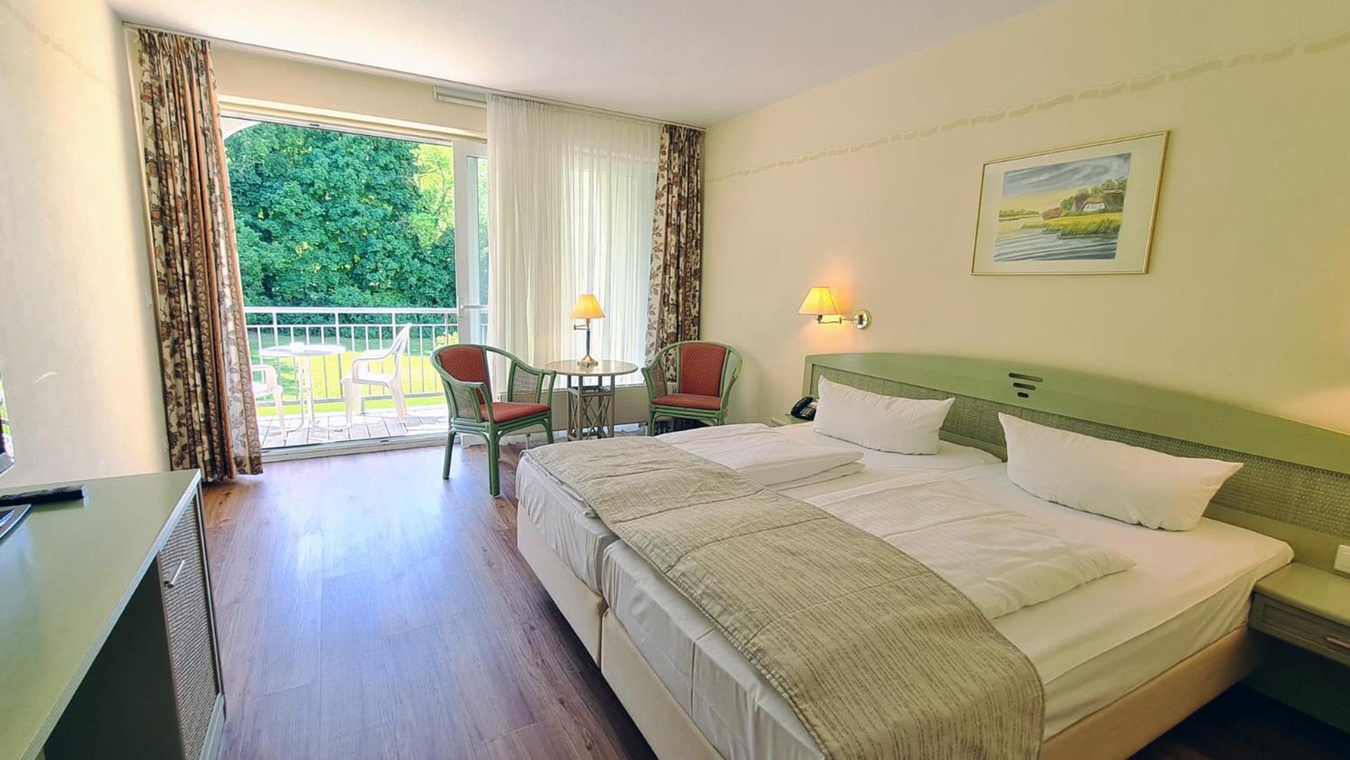 King Bed, Park View