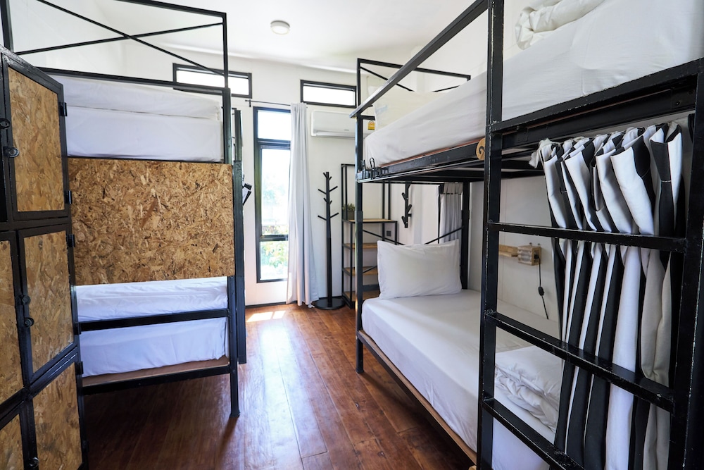 Sherloft Home and Hostel Dormitory 21/39