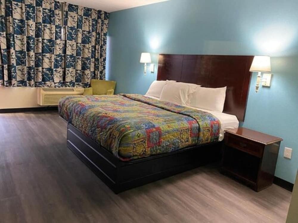 Knights Inn And Suites Havelock 2/15