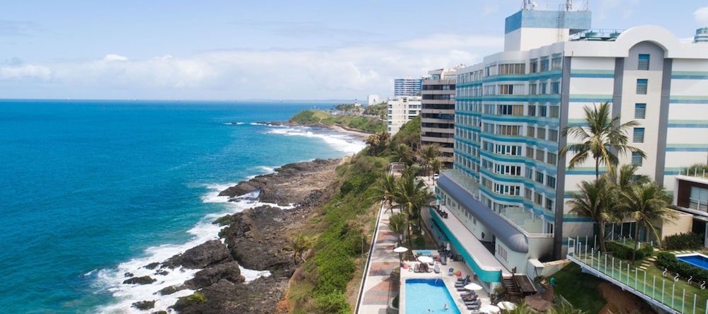 VILA GALE SALVADOR 64/66