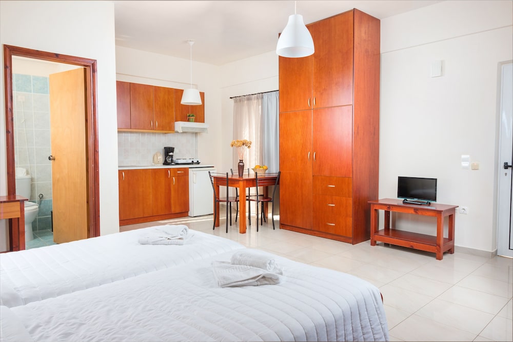 Dimitra &amp; Evdokia Hotel 4/38