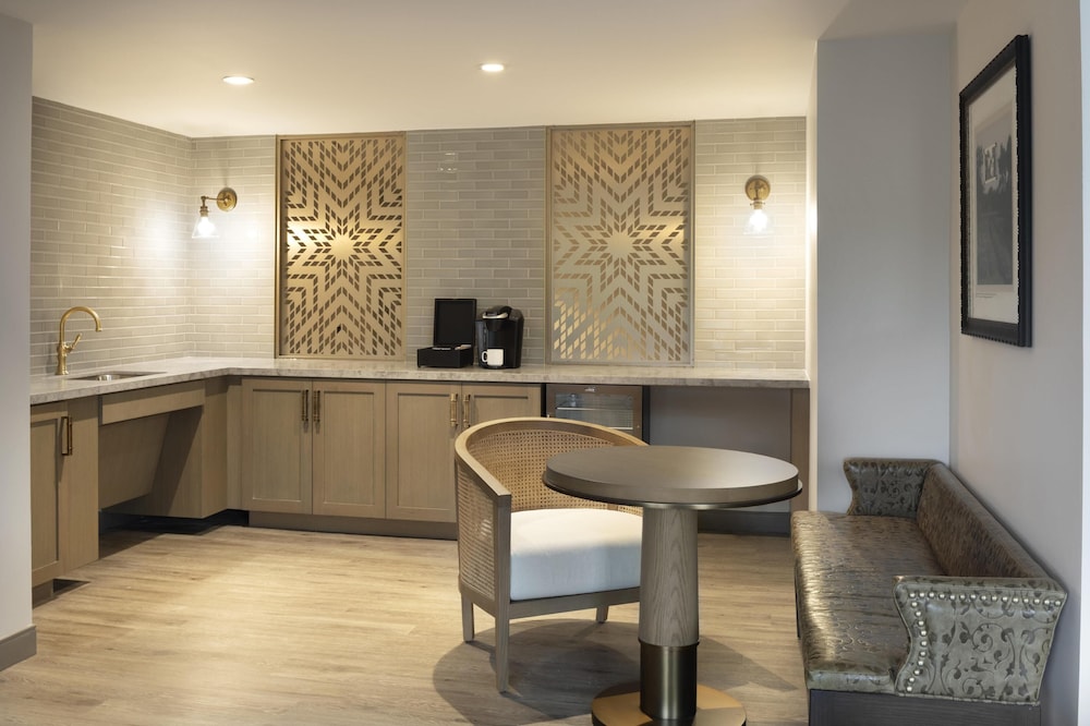 Hyatt Regency Hill Country Resort And Spa 14/84