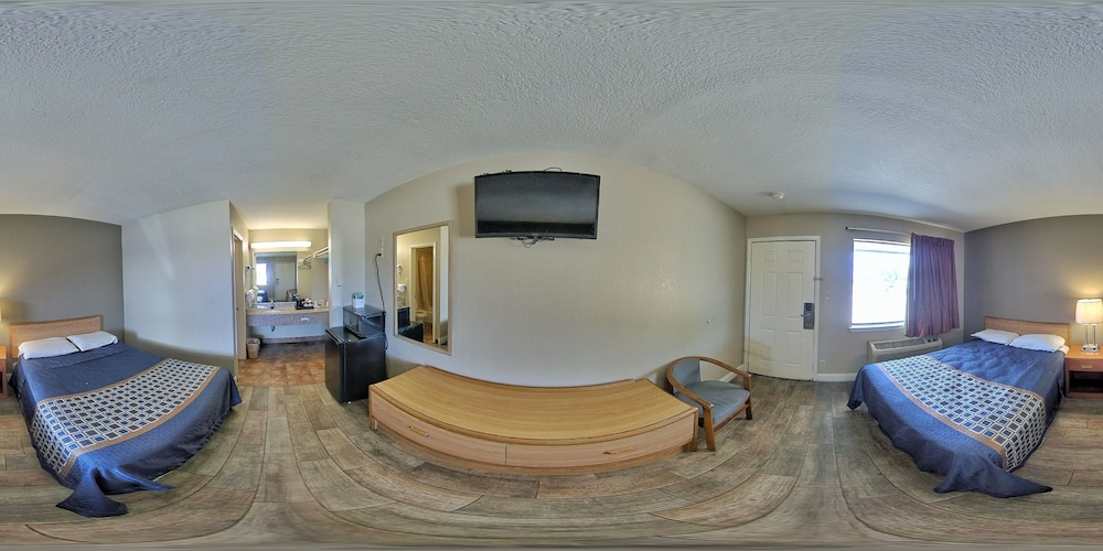 River Inn Motel (ex. Rodeway Inn Downtown) 22/29
