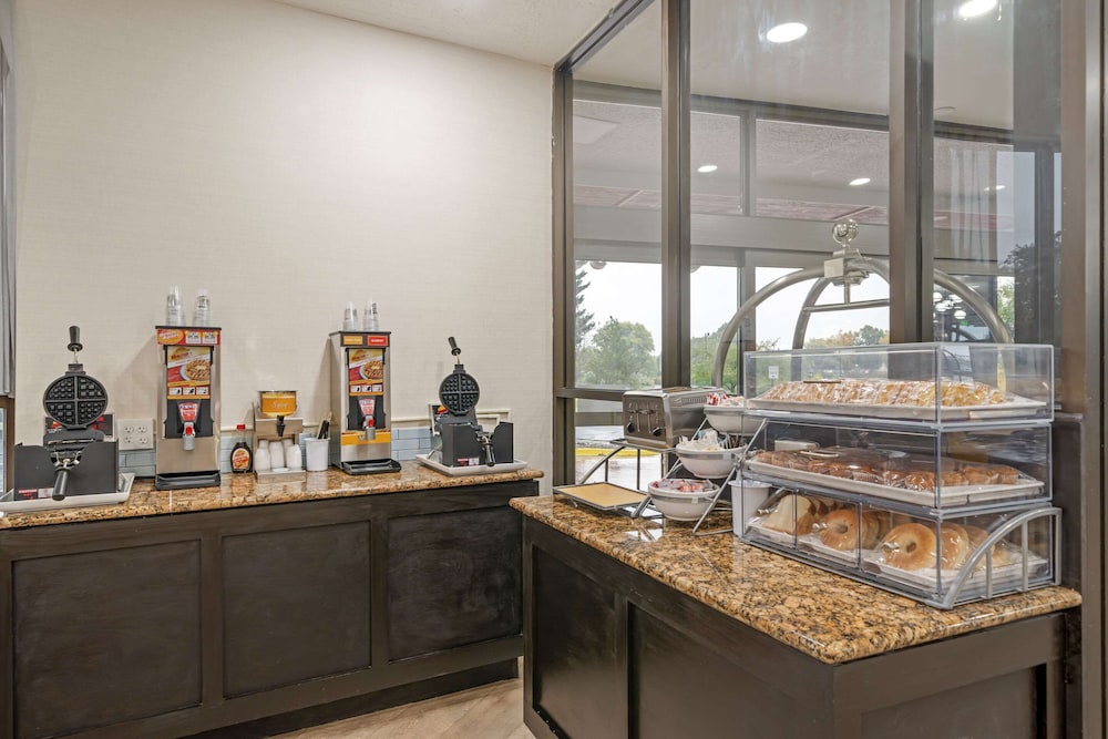 Comfort Suites Idaho Falls 25/50