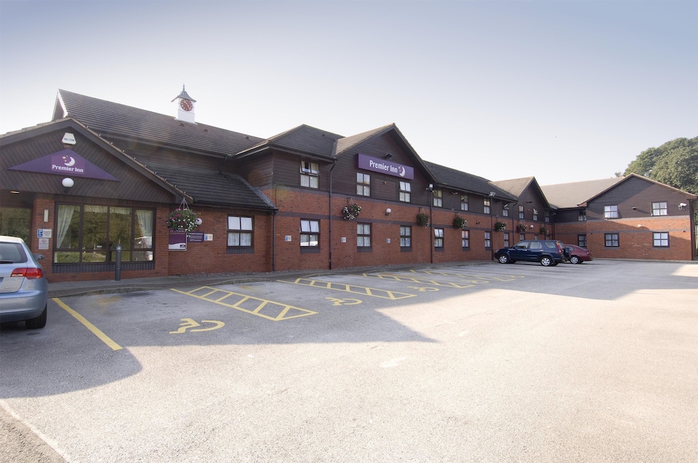 Premier Inn Birmingham Oldbury (M5 Jct2) 35/39