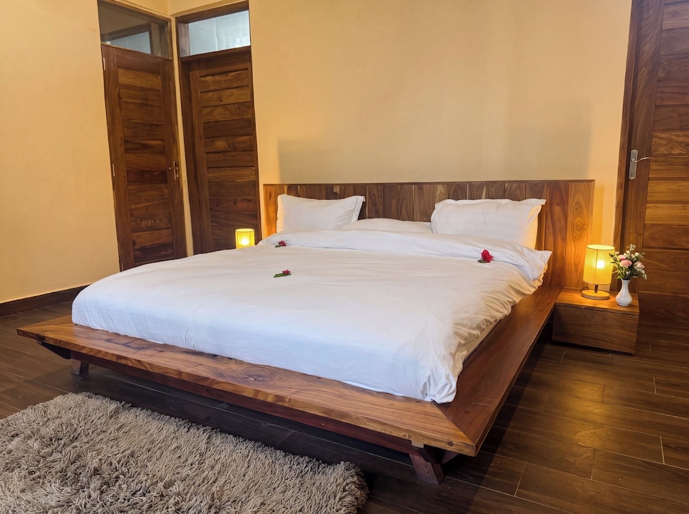 غرفة ديلوكس ثلاثية بإطلالة على المسبح، Isla Bonita Zanzibar Beach Resort 2/3