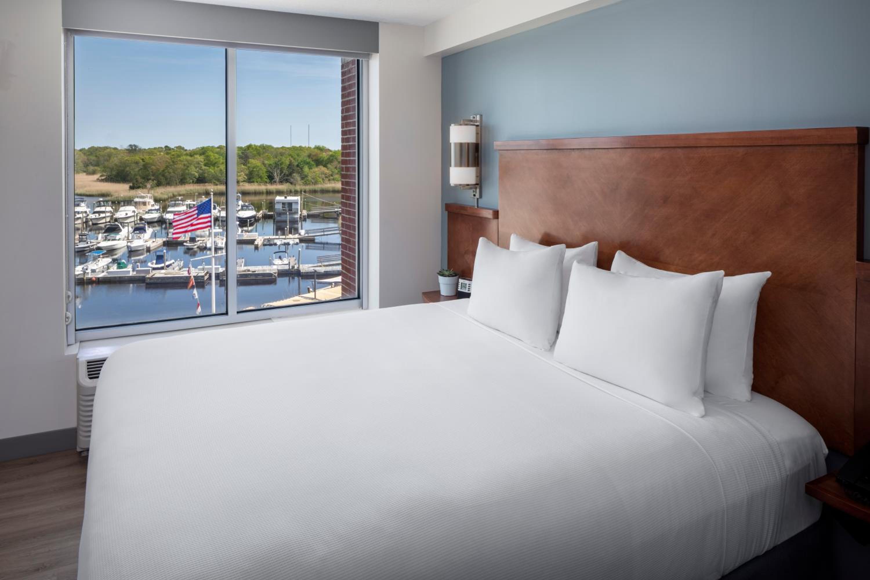 Room at Hyatt Place Long Island East End, RIVERHEAD - NY
