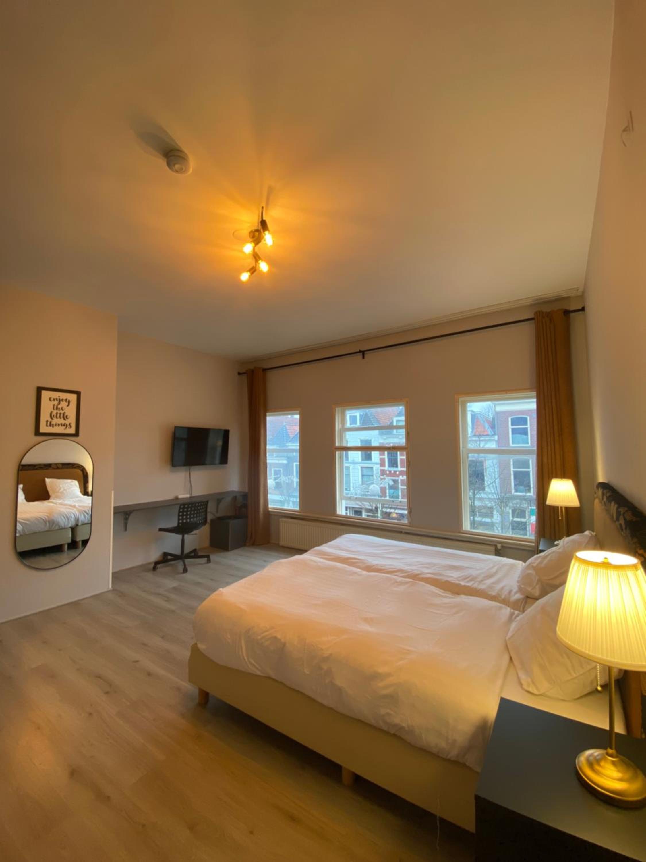 Hotel La Noire - Delft City Centre 5/25