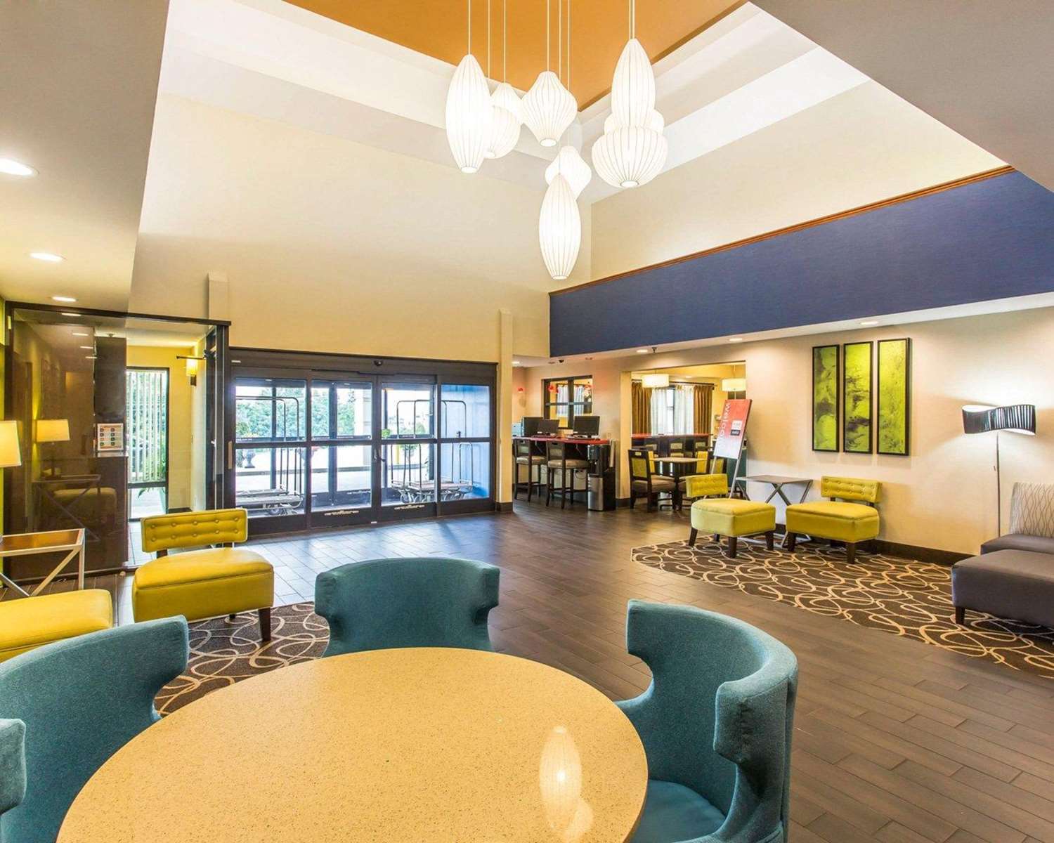 restaurant cafeteria