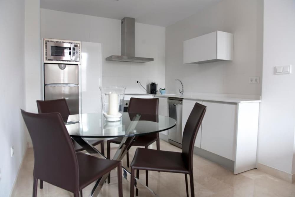 Habitat Suites Gran Via 17 58/65