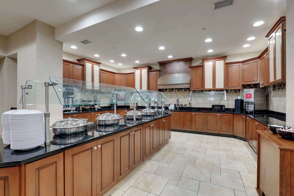 Drury Inn & Suites Charlotte Northlake 40/50