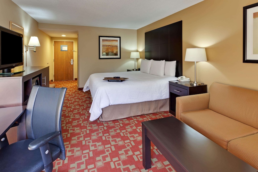 Hampton Inn Columbia Tn 12/29