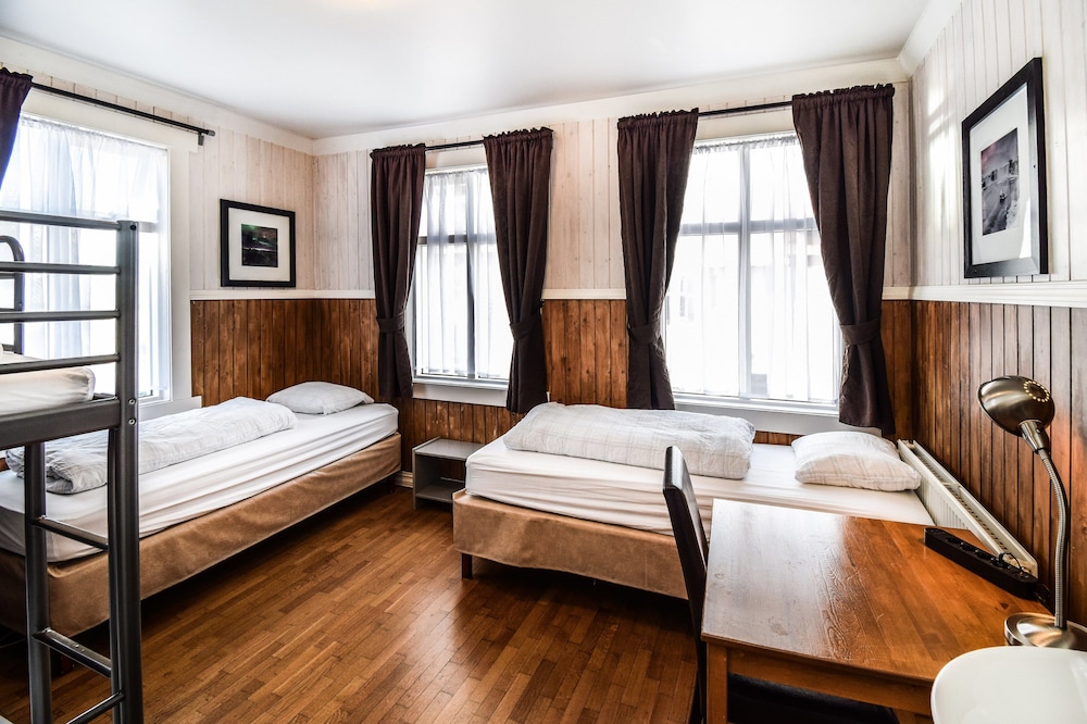Guesthouse Aurora 34/65
