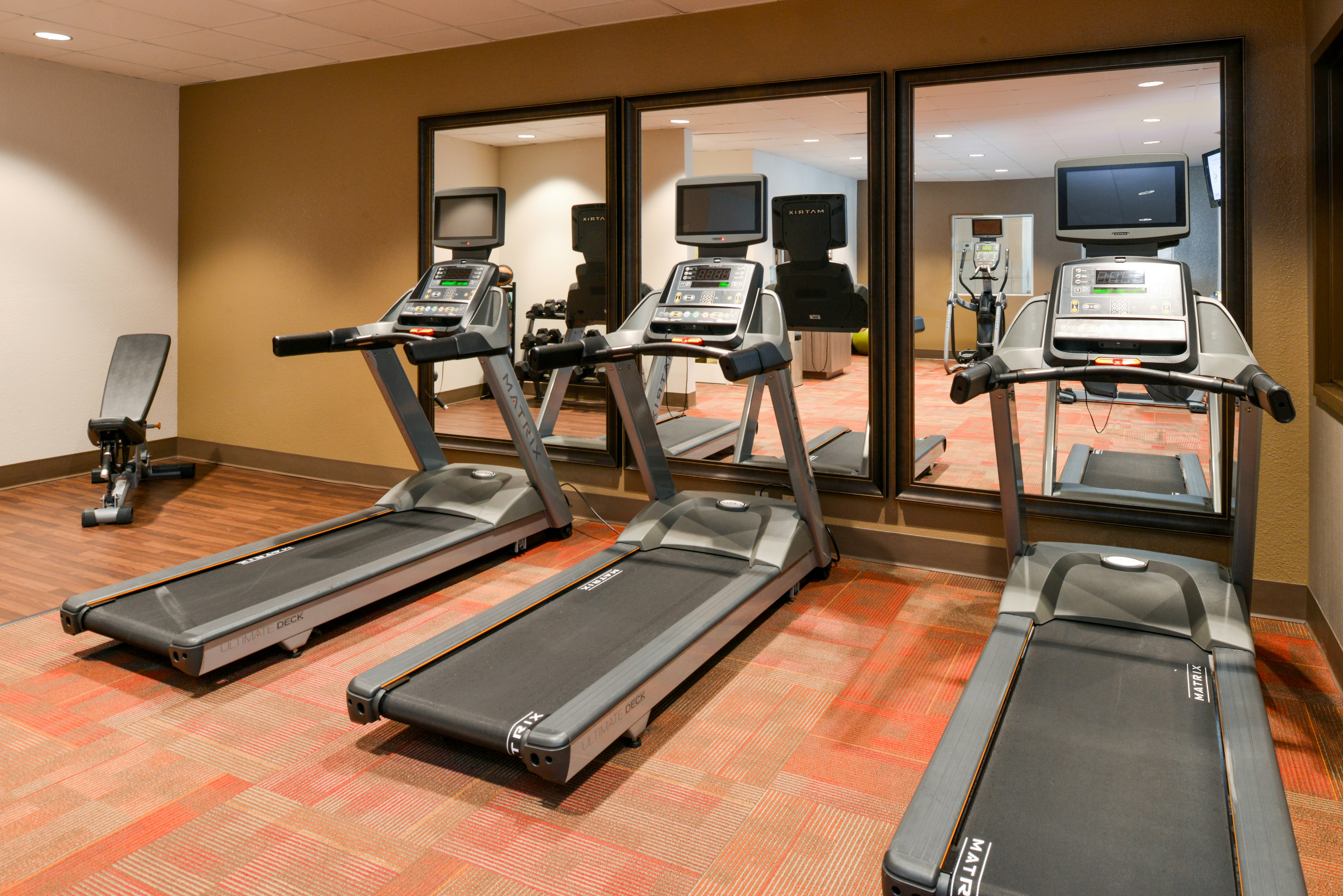 Holiday Inn Poplar Bluff an IHG Hotel 45/73