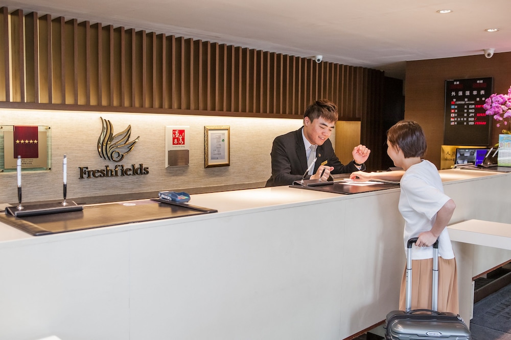 Freshfields 4/69