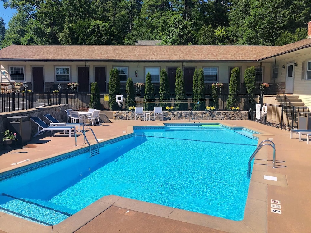 Nordick s Inn 27/29