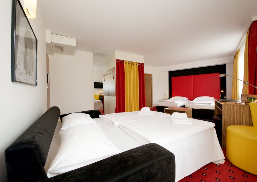 Senator Hotel Vienna 18/50