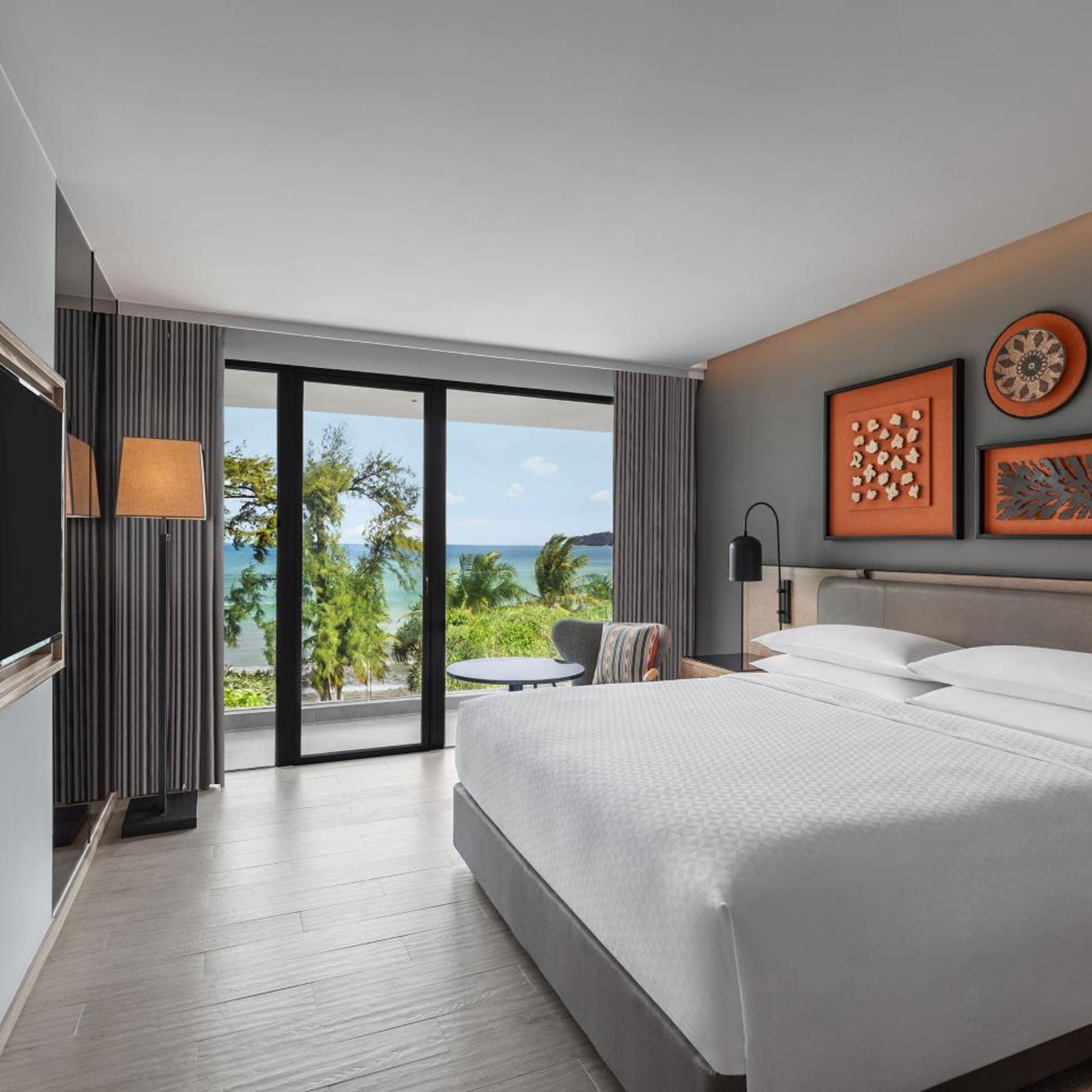 1 Bedroom, Suite, King Bed, Ocean View, Balcony