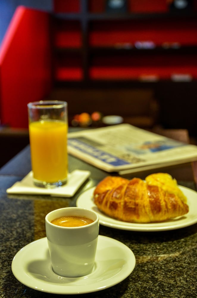 MERCURE RENNES CESSON 52/69