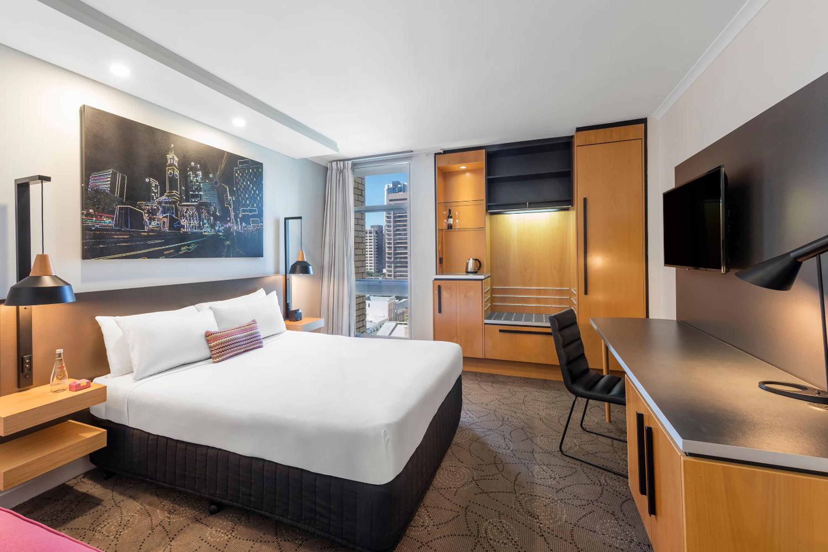 غرفة بريفيليج بسرير كينج وسرير كوين، Mercure Brisbane King George Square 6/9