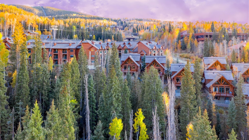 Mountain Lodge Telluride 67/73