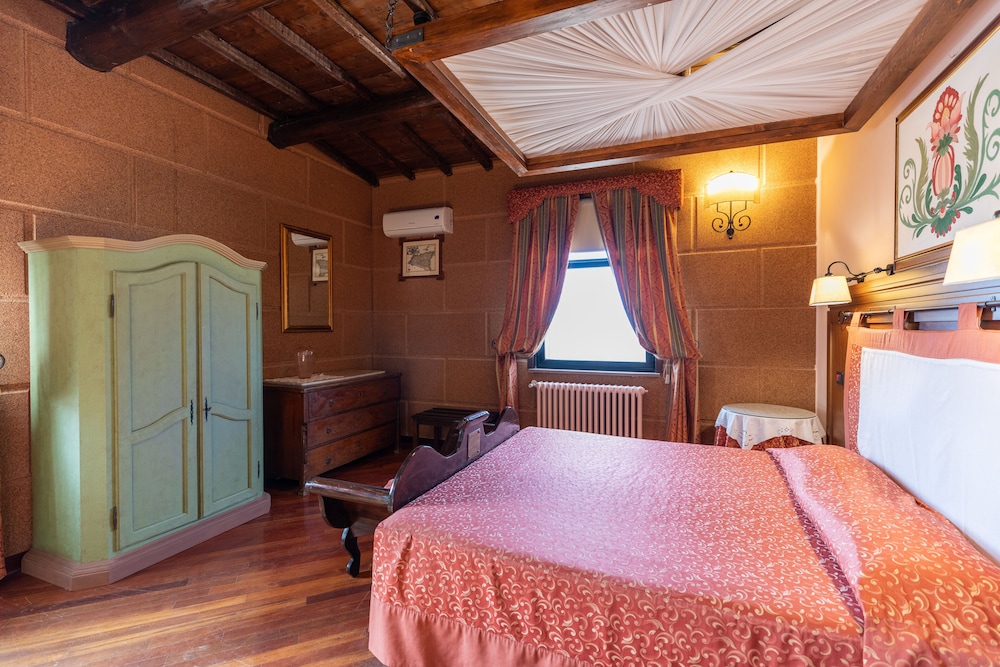 Relais Santa Anastasia 7/55