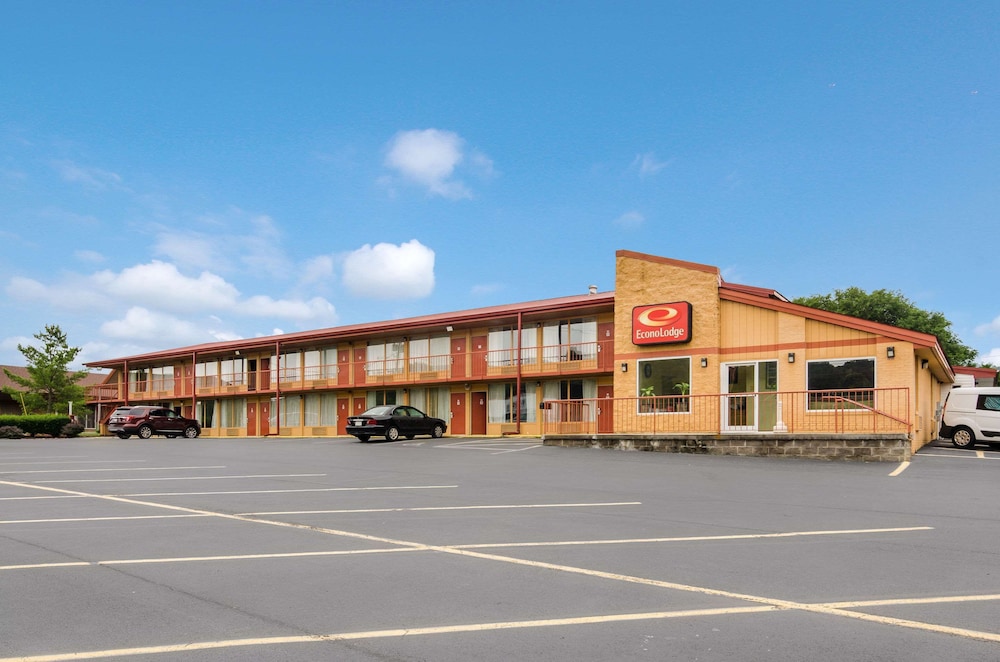 Econo Lodge Marion I-81 1/36