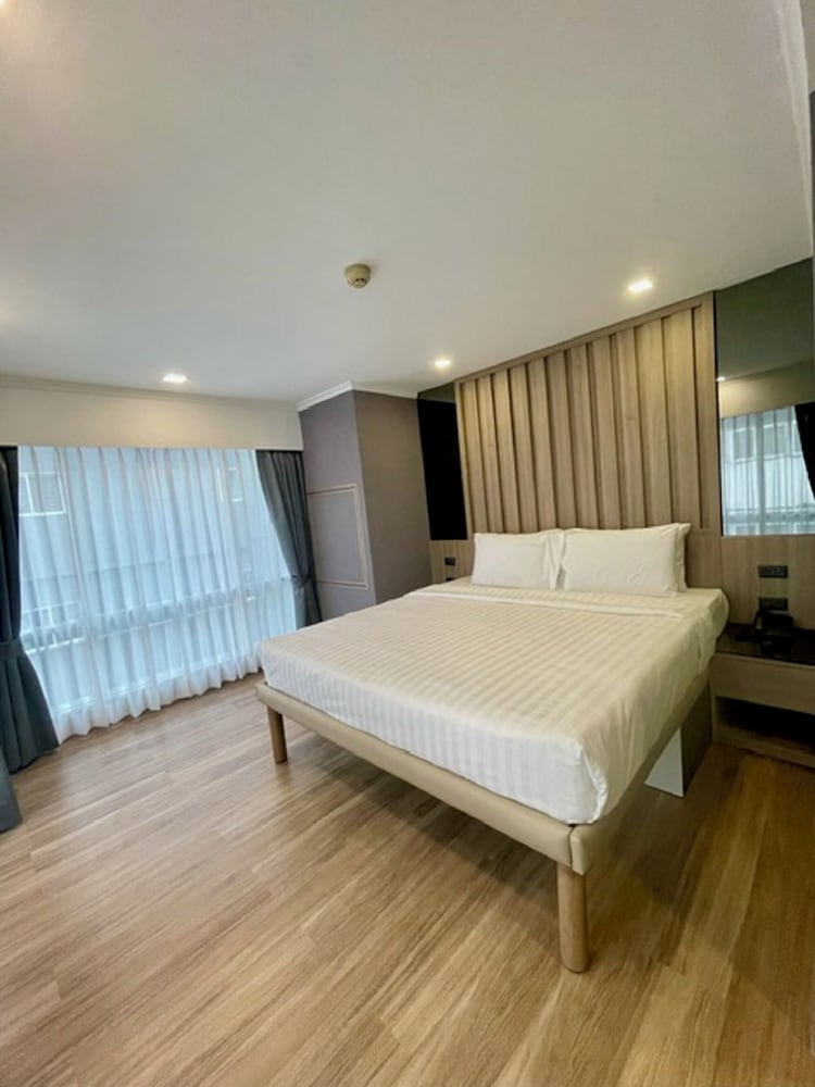 Citin Pratunam Hotel 24/67